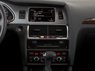 2012 Audi Q7 quattro 4dr 3.0T S line