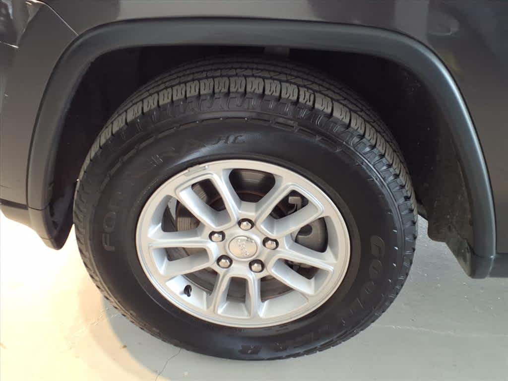 2020 Jeep Grand Cherokee Laredo E 4x4