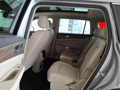 2025 Volkswagen Atlas 2.0T SEL Premium R-Line 4MOTION