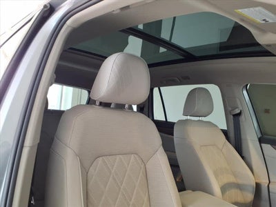 2025 Volkswagen Atlas 2.0T SEL Premium R-Line 4MOTION