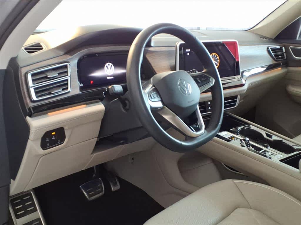 2025 Volkswagen Atlas 2.0T SEL Premium R-Line 4MOTION