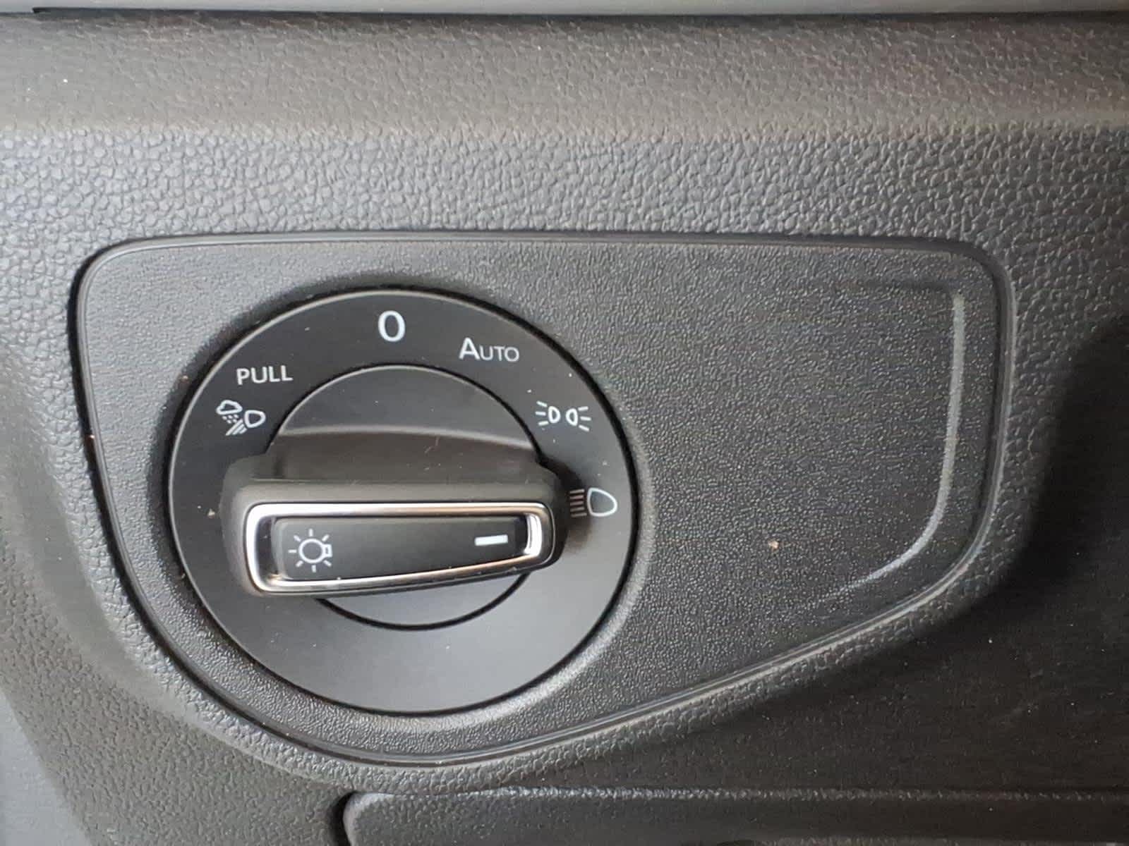 2023 Volkswagen Atlas 3.6L V6 SE w/Technology 4MOTION