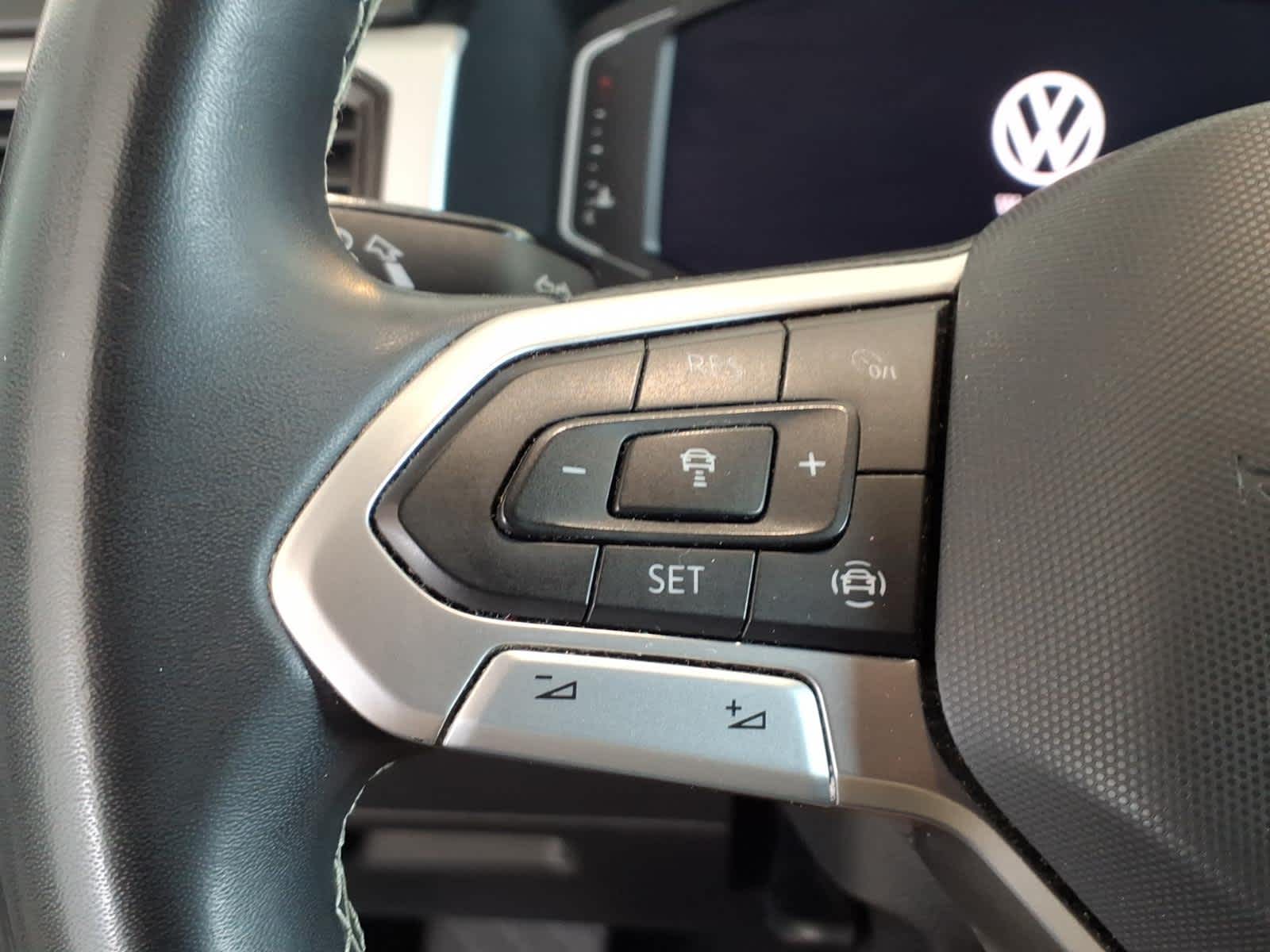 2023 Volkswagen Atlas 3.6L V6 SE w/Technology 4MOTION