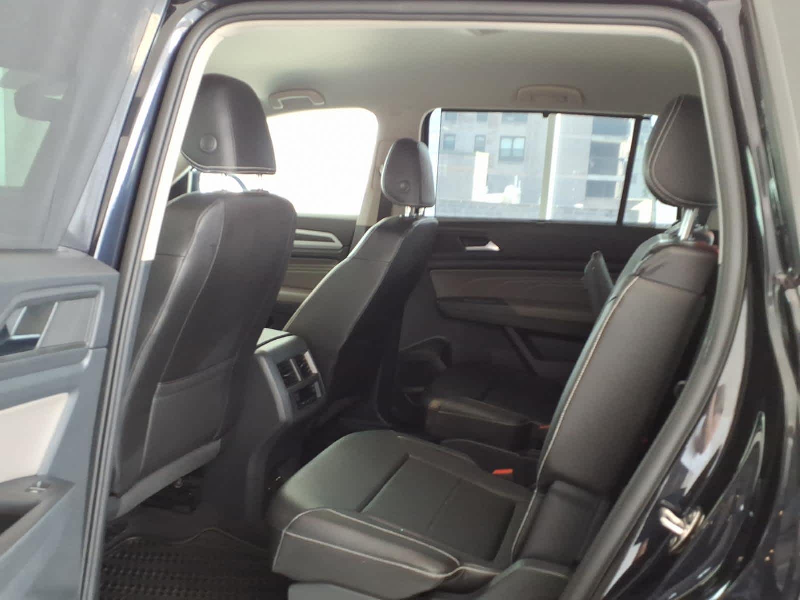 2023 Volkswagen Atlas 3.6L V6 SE w/Technology 4MOTION