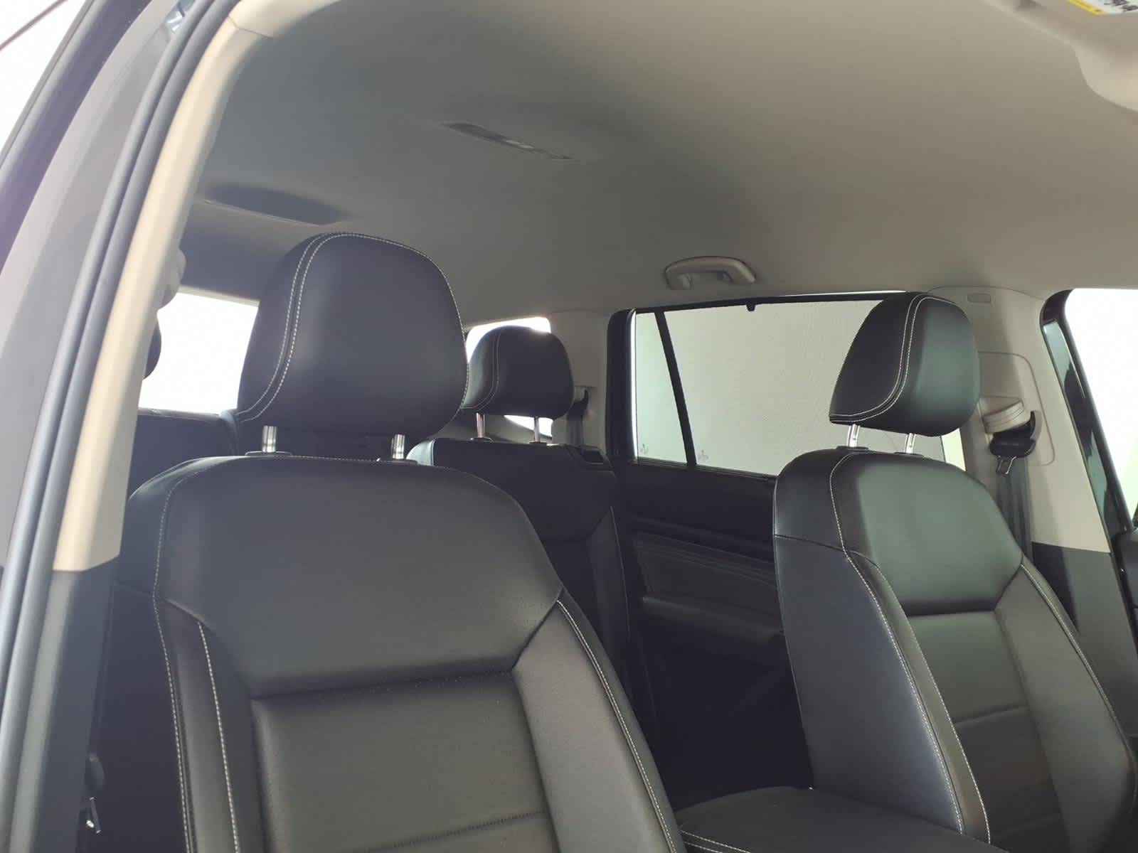 2023 Volkswagen Atlas 3.6L V6 SE w/Technology 4MOTION