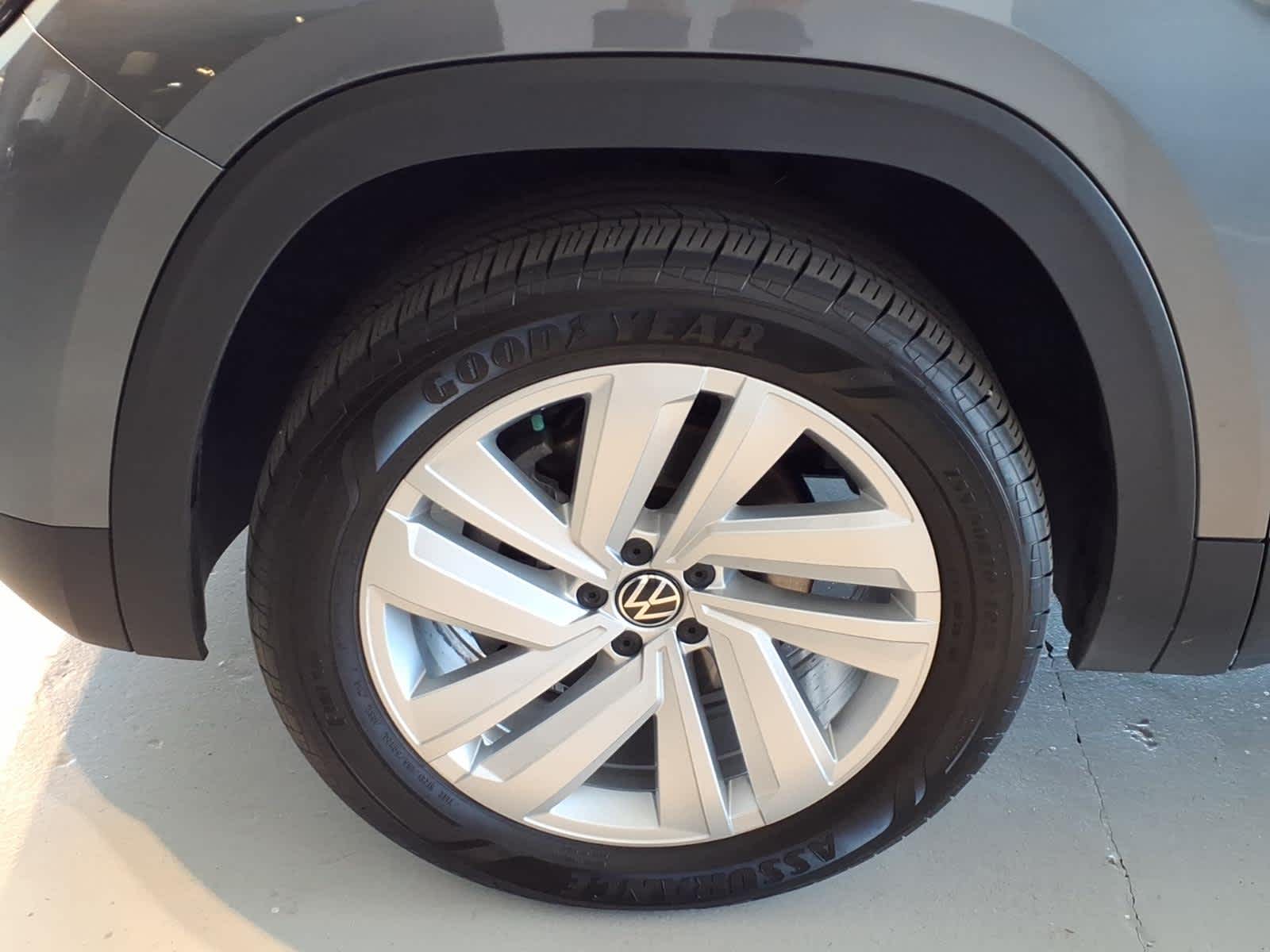 2023 Volkswagen Atlas Cross Sport 3.6L V6 SE w/Technology 4MOTION