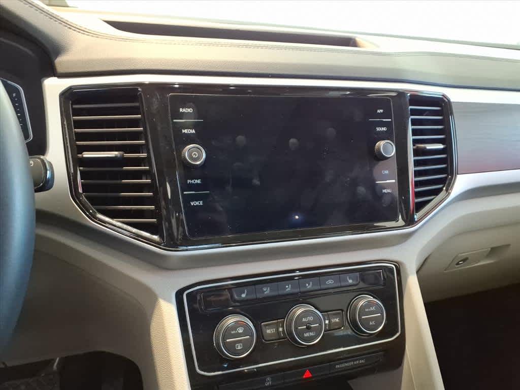 2022 Volkswagen Atlas 2.0T SE w/Technology 4MOTION