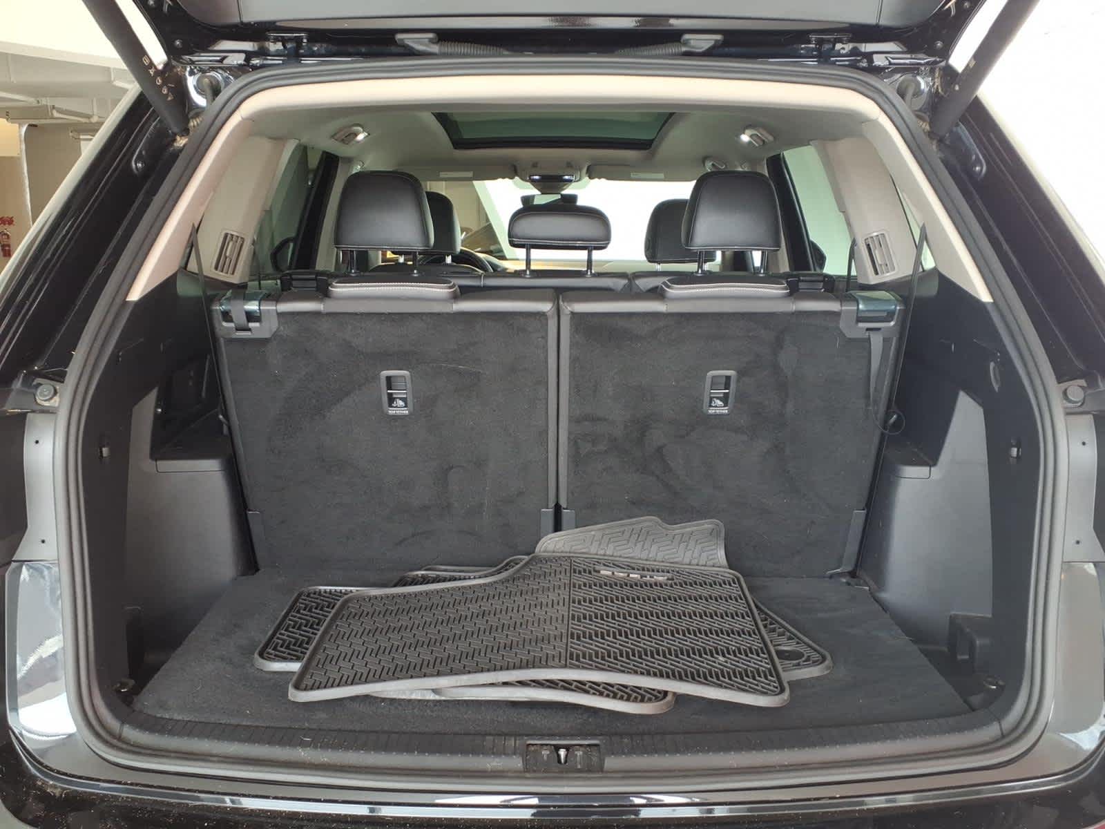 2024 Volkswagen Atlas 2.0T SE w/Technology 4MOTION