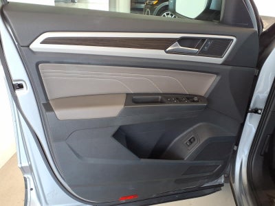 2023 Volkswagen Atlas 3.6L V6 SE w/Technology 4MOTION