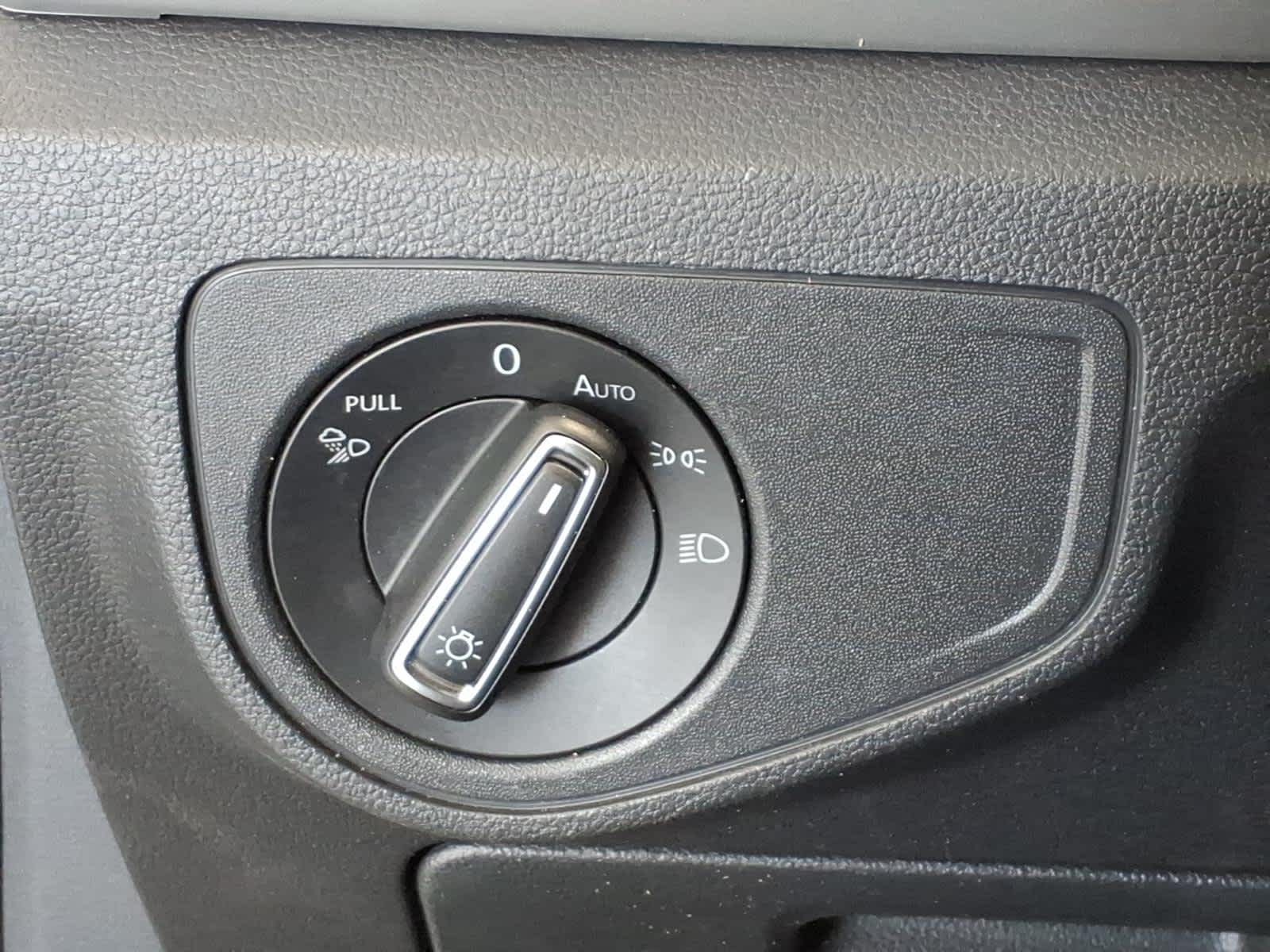 2023 Volkswagen Atlas 3.6L V6 SE w/Technology 4MOTION