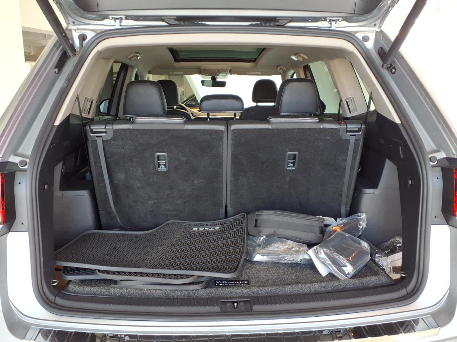 2023 Volkswagen Atlas 3.6L V6 SE w/Technology 4MOTION