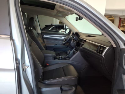 2023 Volkswagen Atlas 3.6L V6 SE w/Technology 4MOTION