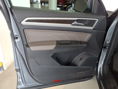 2023 Volkswagen Atlas 3.6L V6 SE w/Technology 4MOTION