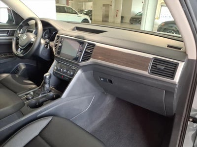 2020 Volkswagen Atlas 3.6L V6 SE w/Technology R-Line 4MOTION