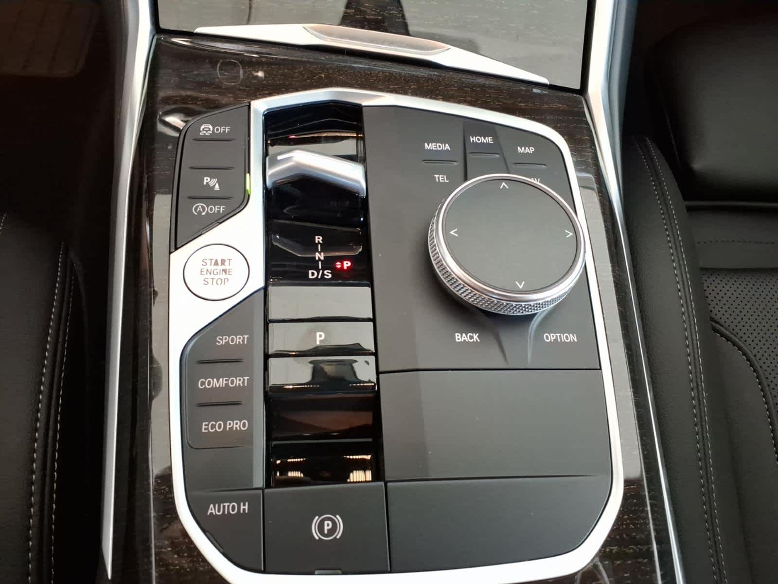 2023 BMW 3 Series 330i xDrive Sedan