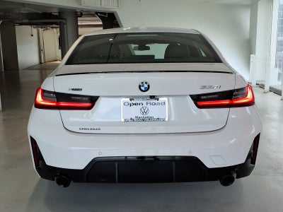 2023 BMW 3 Series 330i xDrive Sedan