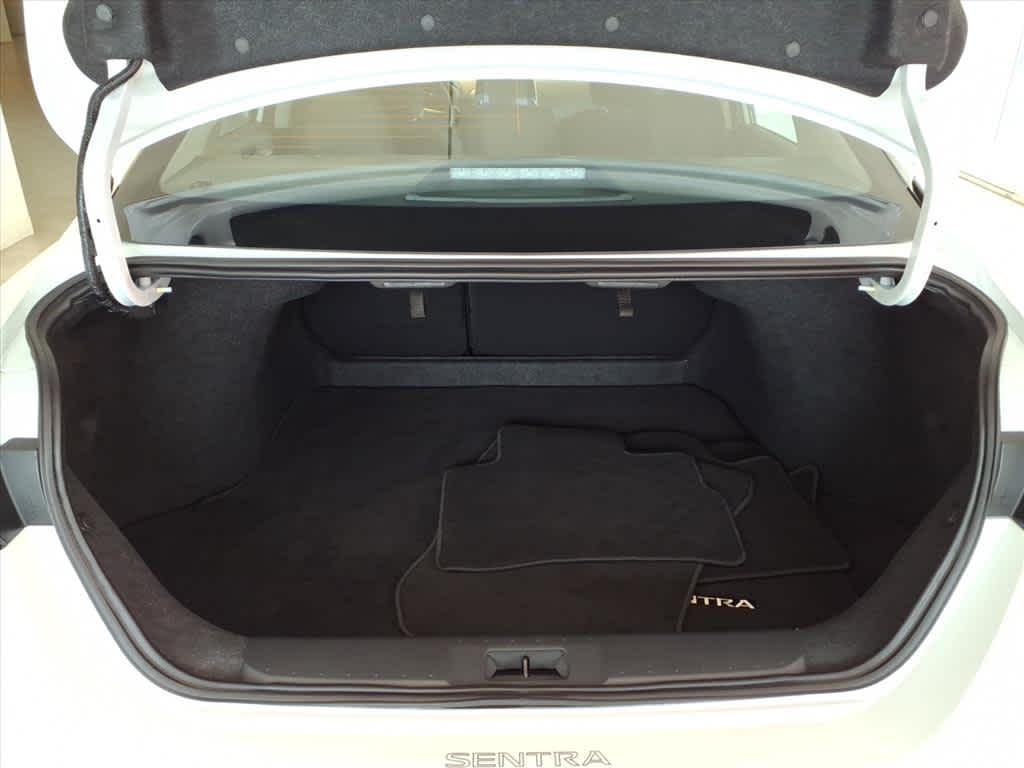 2025 Nissan Sentra SV CVT