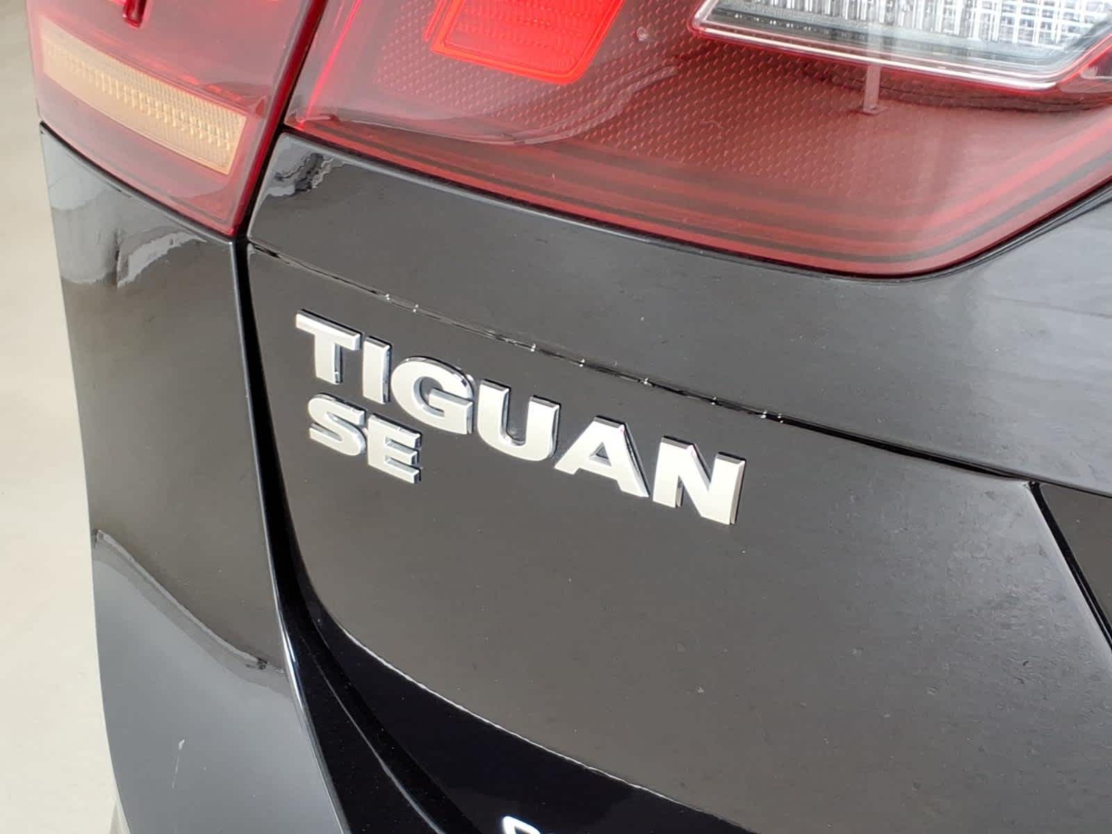 2020 Volkswagen Tiguan 2.0T SE R-Line Black 4MOTION
