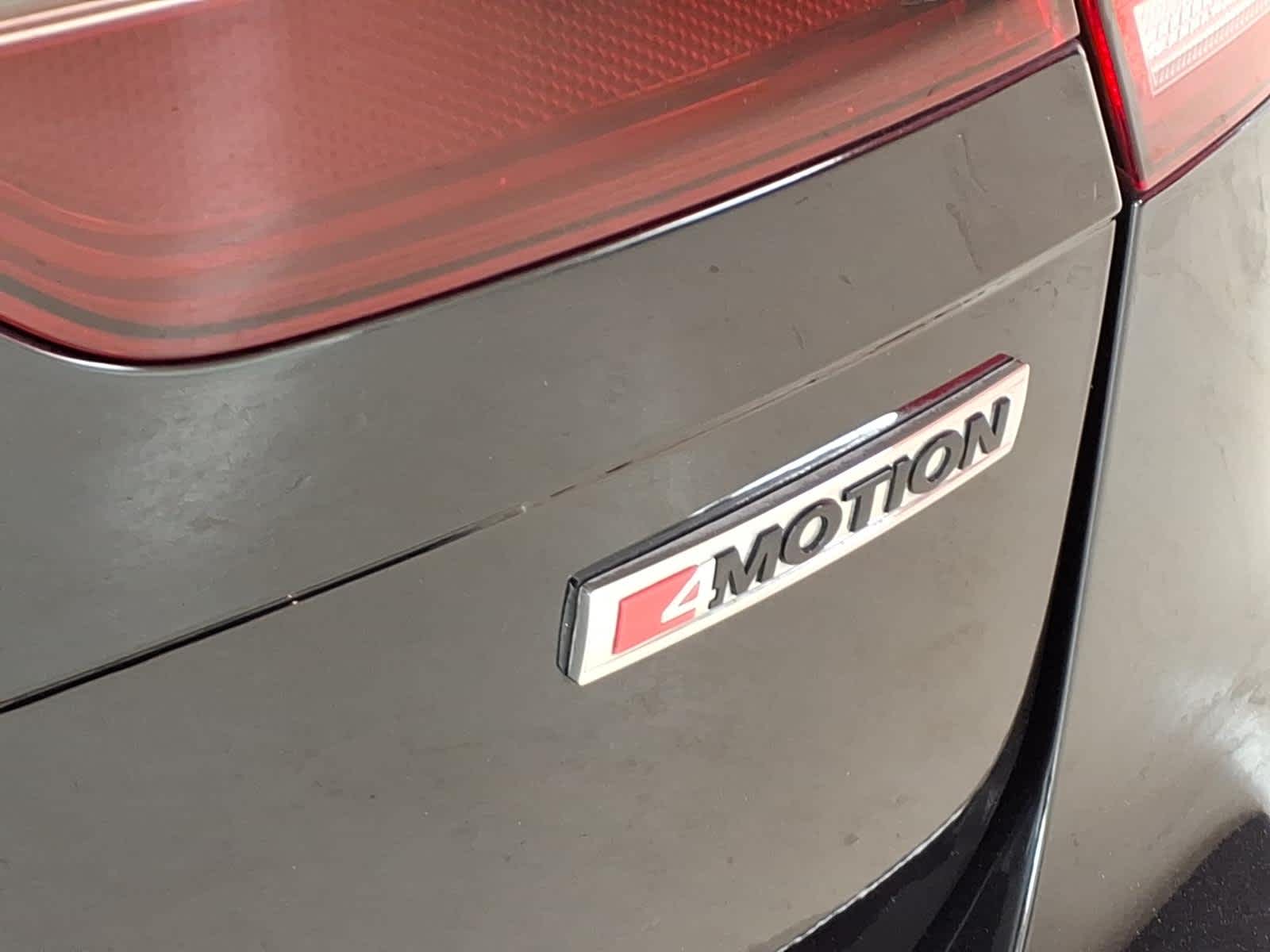 2020 Volkswagen Tiguan 2.0T SE R-Line Black 4MOTION