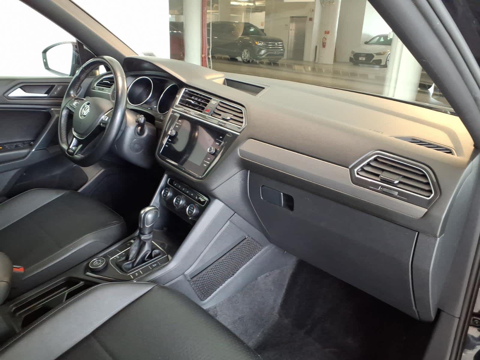 2020 Volkswagen Tiguan 2.0T SE R-Line Black 4MOTION