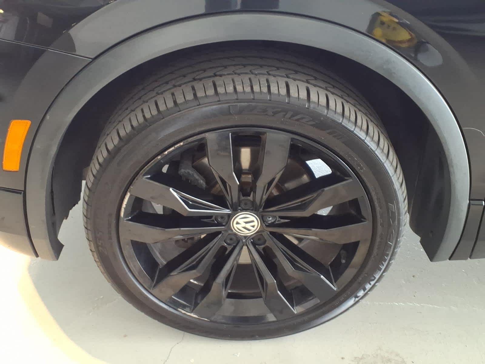 2020 Volkswagen Tiguan 2.0T SE R-Line Black 4MOTION