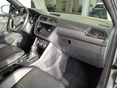 2021 Volkswagen Tiguan 2.0T SE R-Line Black 4MOTION