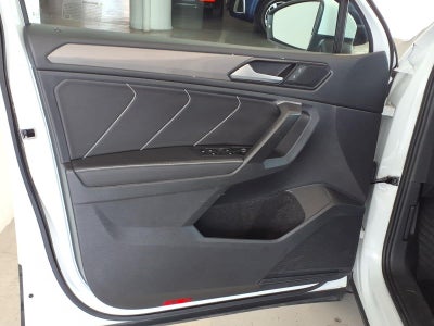 2024 Volkswagen Tiguan 2.0T SE 4MOTION