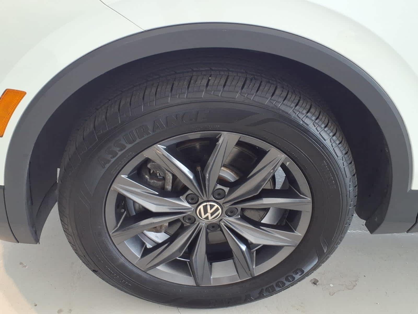 2024 Volkswagen Tiguan 2.0T SE 4MOTION