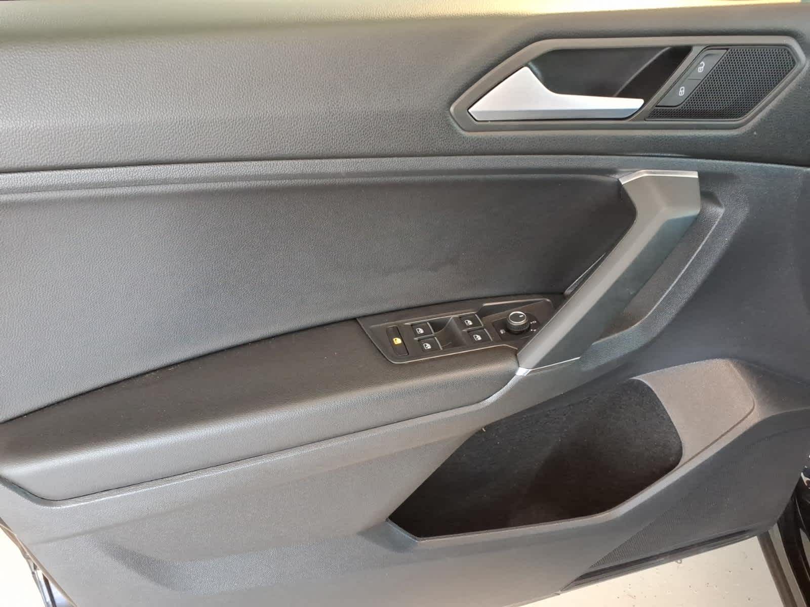 2020 Volkswagen Tiguan 2.0T SE R-Line Black 4MOTION