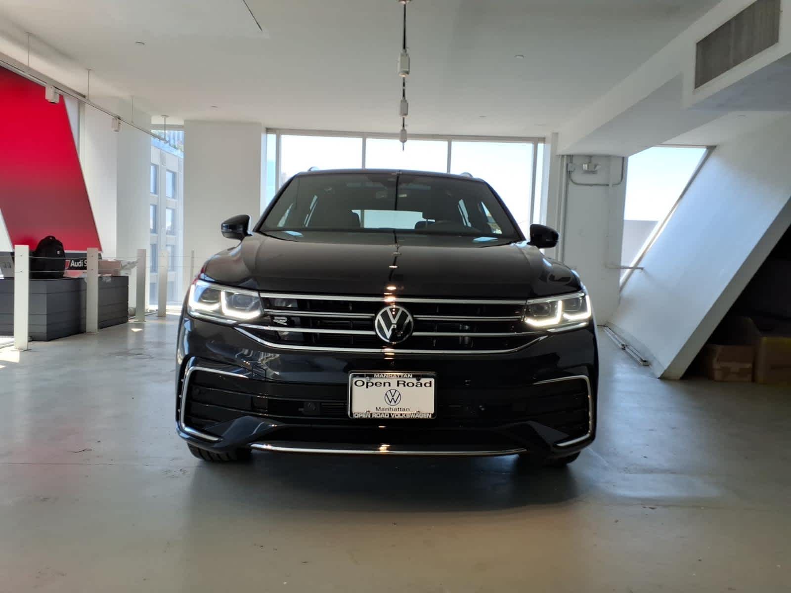 2023 Volkswagen Tiguan 2.0T SEL R-Line 4MOTION