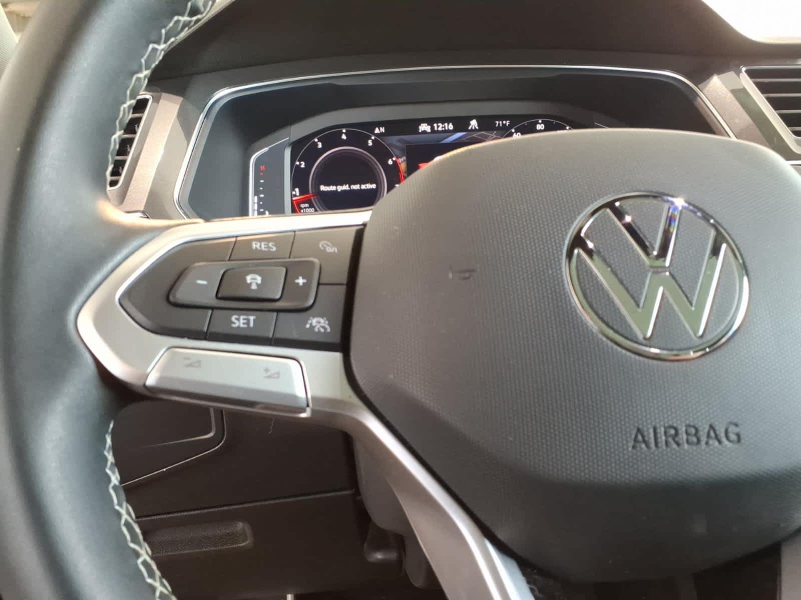 2023 Volkswagen Tiguan 2.0T SEL R-Line 4MOTION