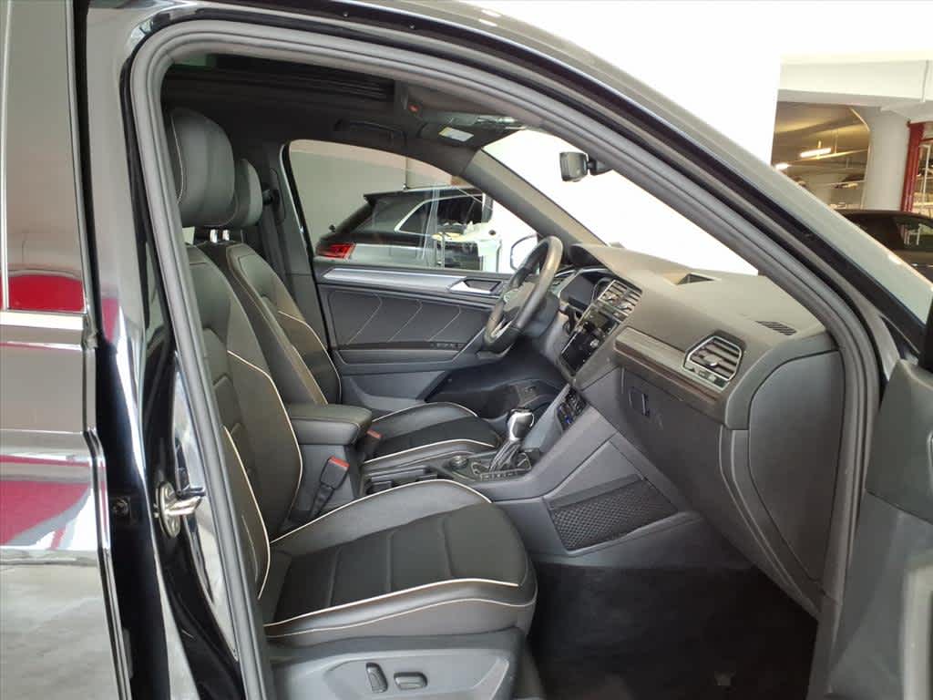 2022 Volkswagen Tiguan 2.0T SEL R-Line 4MOTION