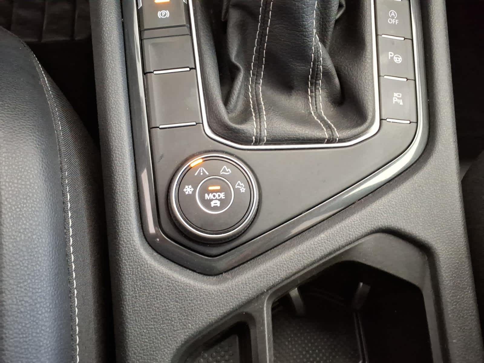 2022 Volkswagen Tiguan 2.0T SEL R-Line 4MOTION