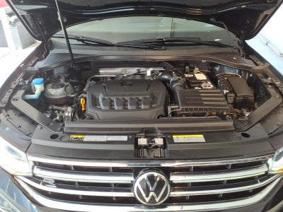 2022 Volkswagen Tiguan 2.0T SEL R-Line 4MOTION