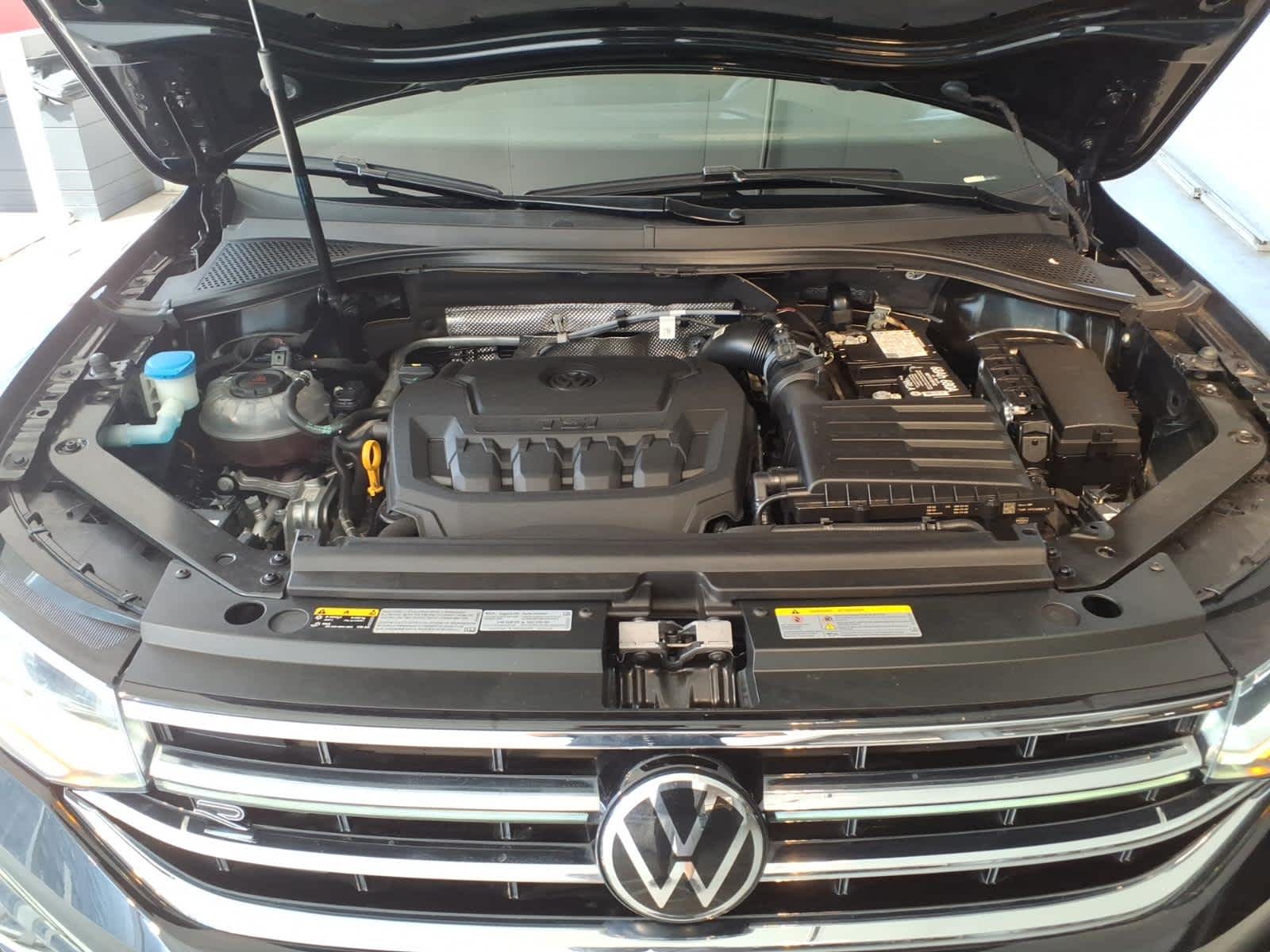 2022 Volkswagen Tiguan 2.0T SEL R-Line 4MOTION