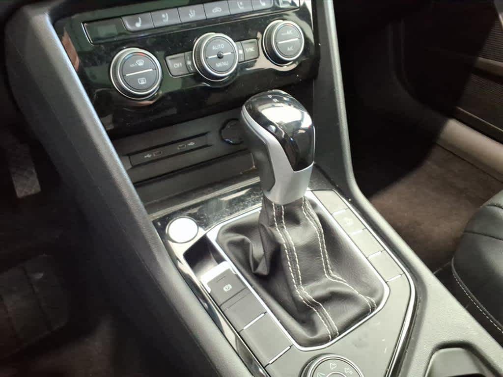2023 Volkswagen Taos SEL 4MOTION
