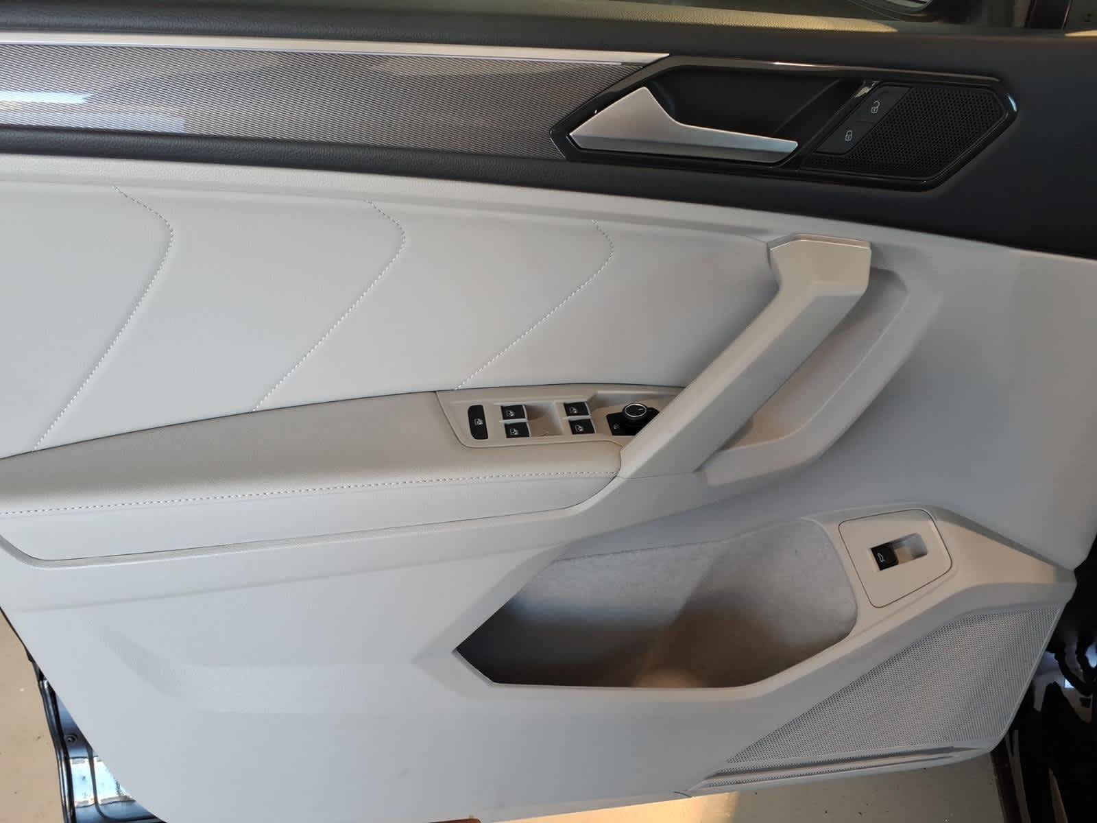 2024 Volkswagen Tiguan 2.0T SE R-Line Black 4MOTION