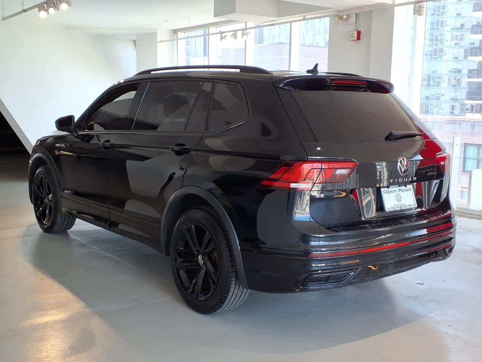 2023 Volkswagen Tiguan 2.0T SE R-Line Black 4MOTION