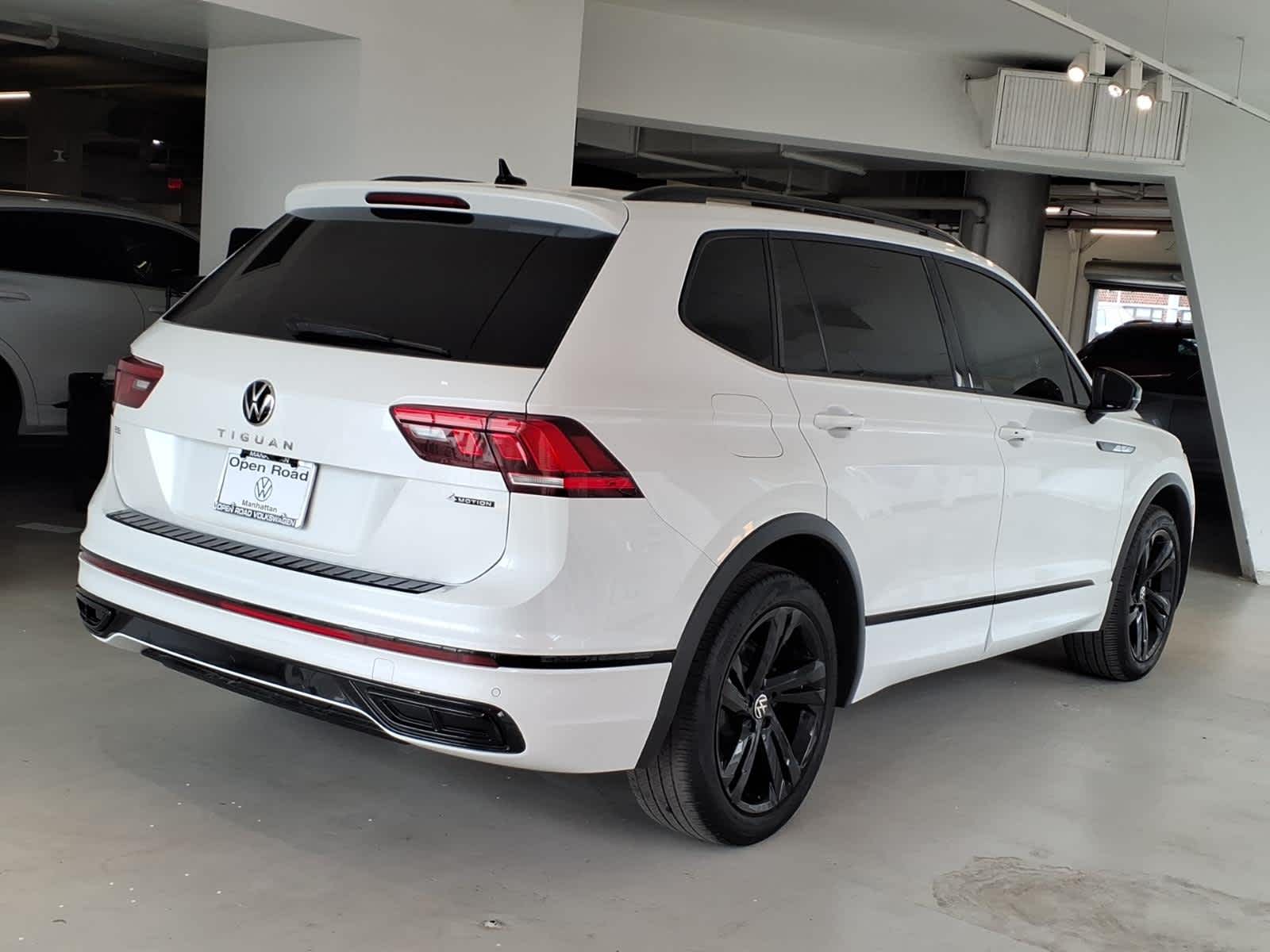 2023 Volkswagen Tiguan 2.0T SE R-Line Black 4MOTION