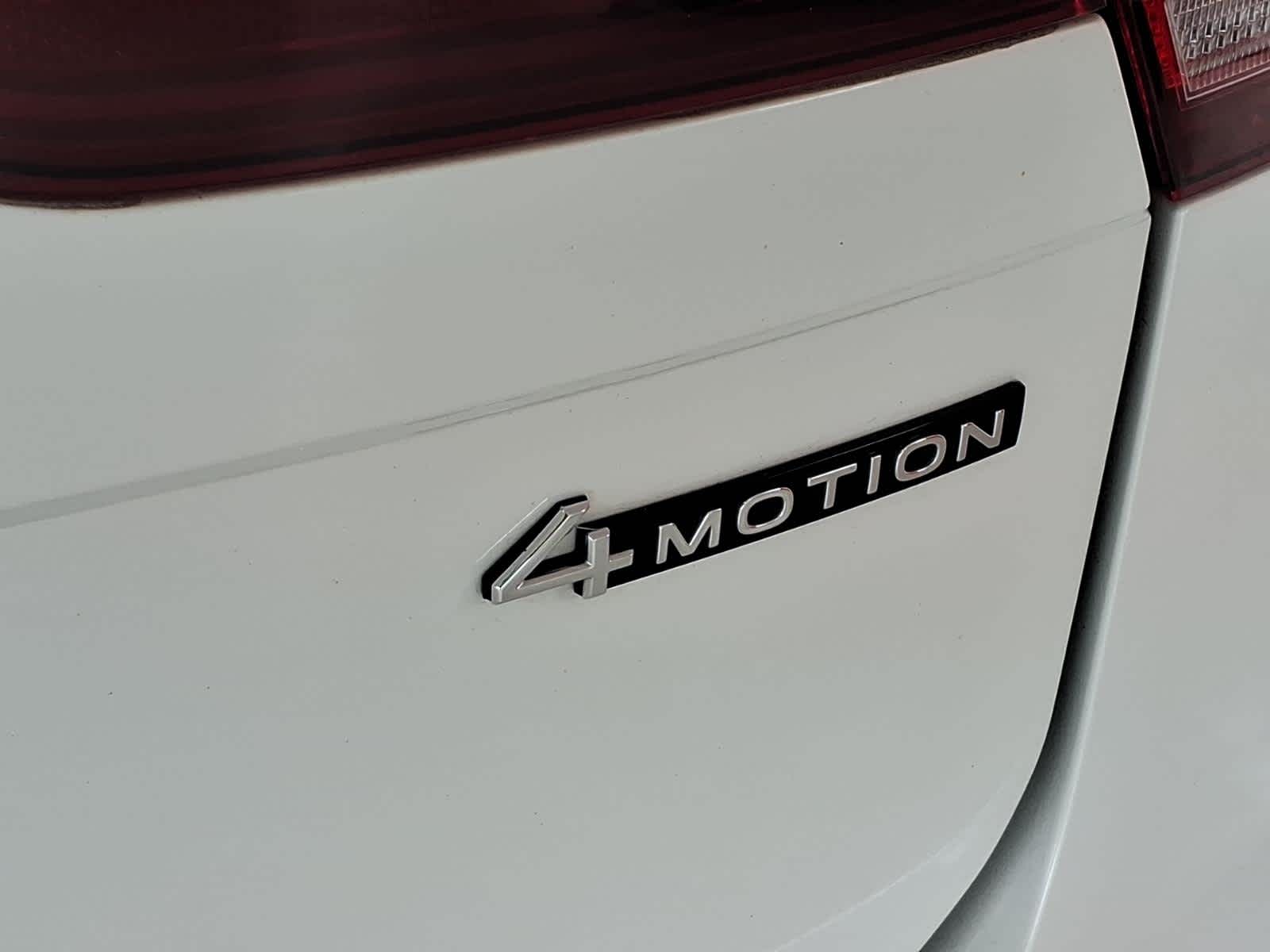 2022 Volkswagen Tiguan 2.0T SE R-Line Black 4MOTION