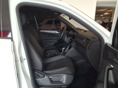 2022 Volkswagen Tiguan 2.0T SE R-Line Black 4MOTION