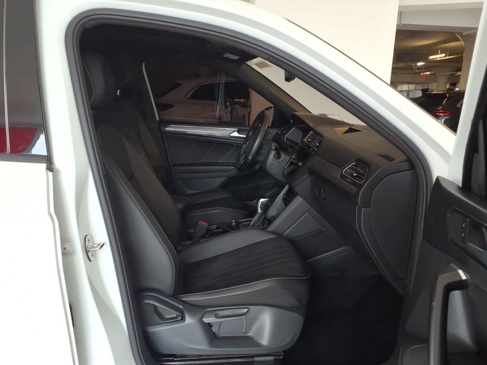 2022 Volkswagen Tiguan 2.0T SE R-Line Black 4MOTION