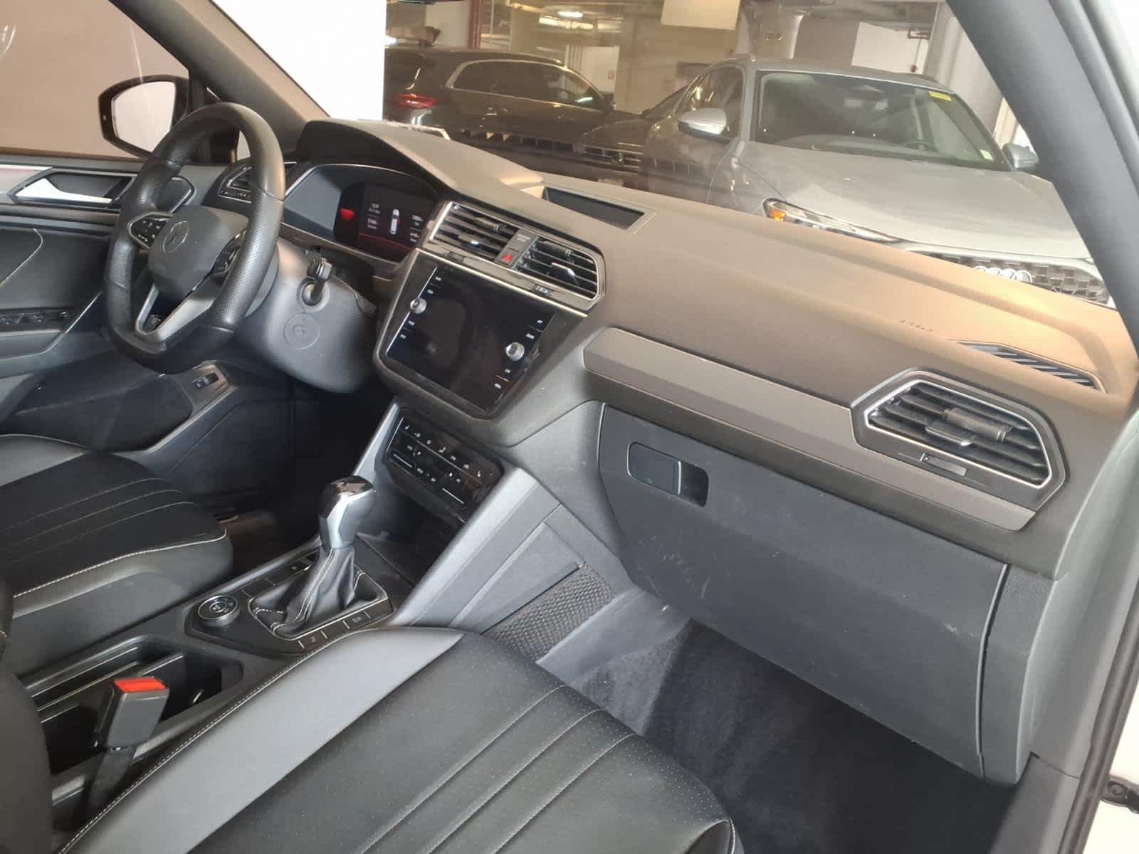 2022 Volkswagen Tiguan 2.0T SE R-Line Black 4MOTION