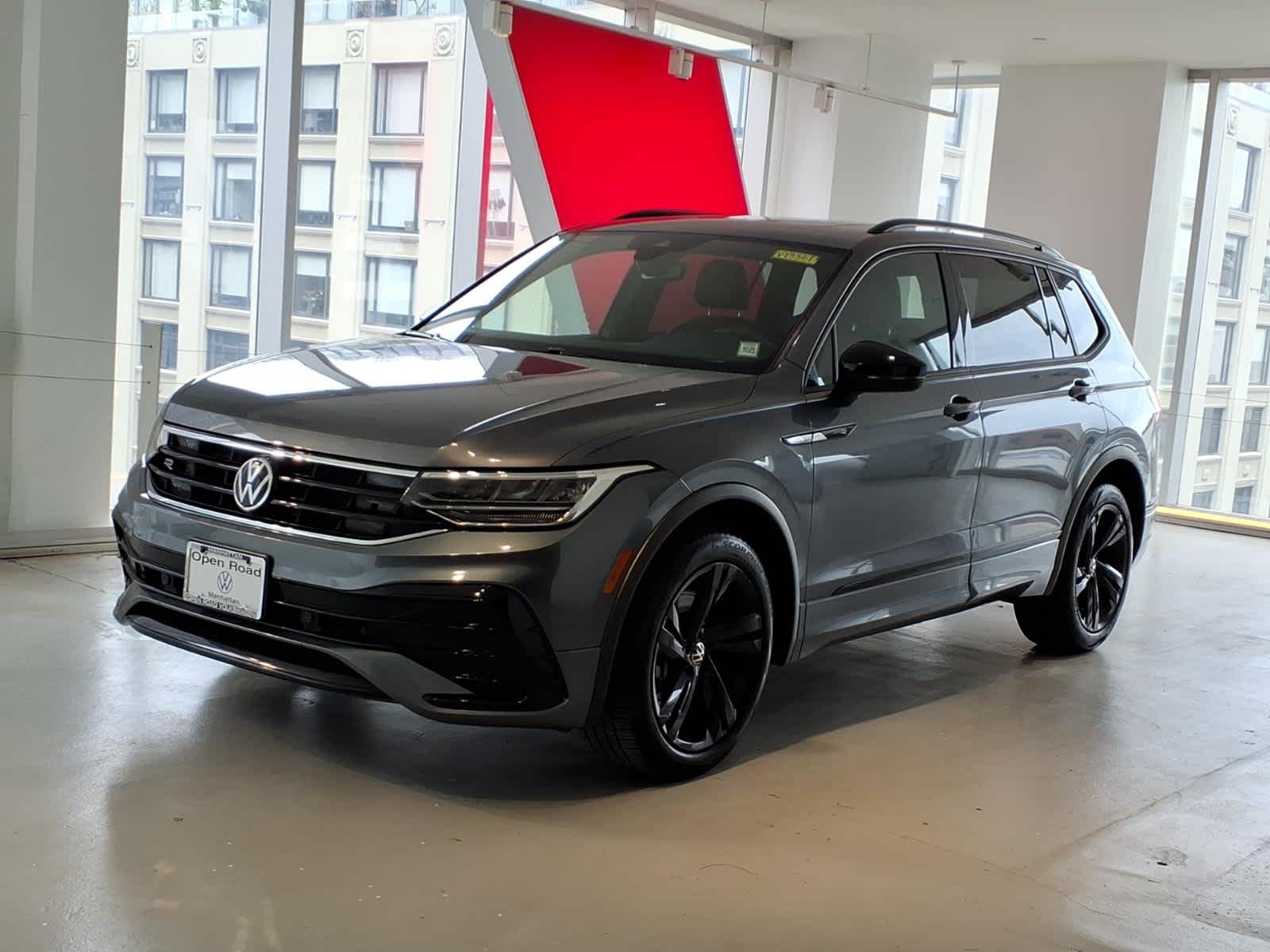 2023 Volkswagen Tiguan 2.0T SE R-Line Black 4MOTION