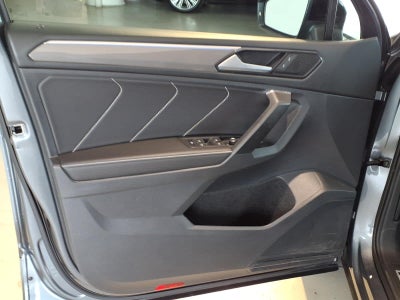 2023 Volkswagen Tiguan 2.0T SE R-Line Black 4MOTION