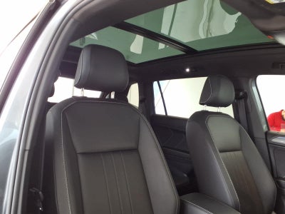 2023 Volkswagen Tiguan 2.0T SE R-Line Black 4MOTION