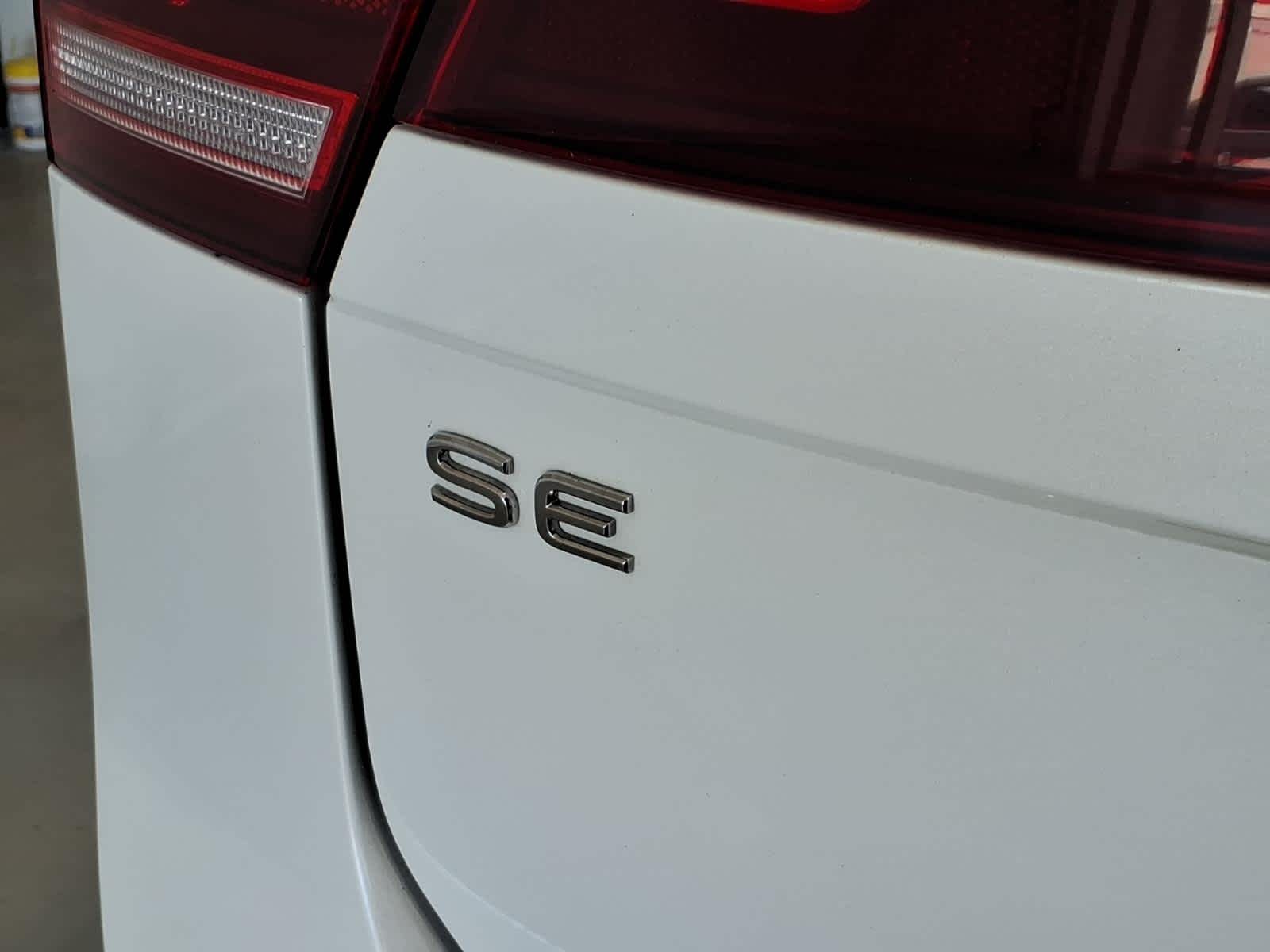 2023 Volkswagen Tiguan 2.0T SE R-Line Black FWD