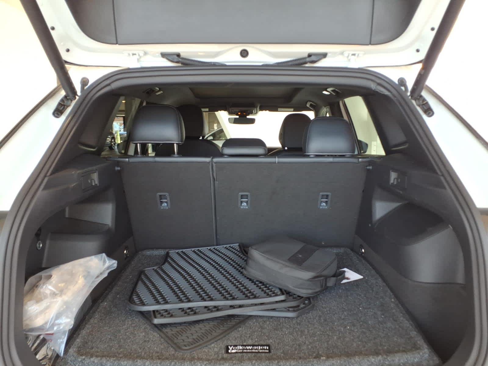 2026 Volkswagen Tiguan SE R-Line Black 4MOTION