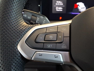 2026 Volkswagen Tiguan SE R-Line Black 4MOTION