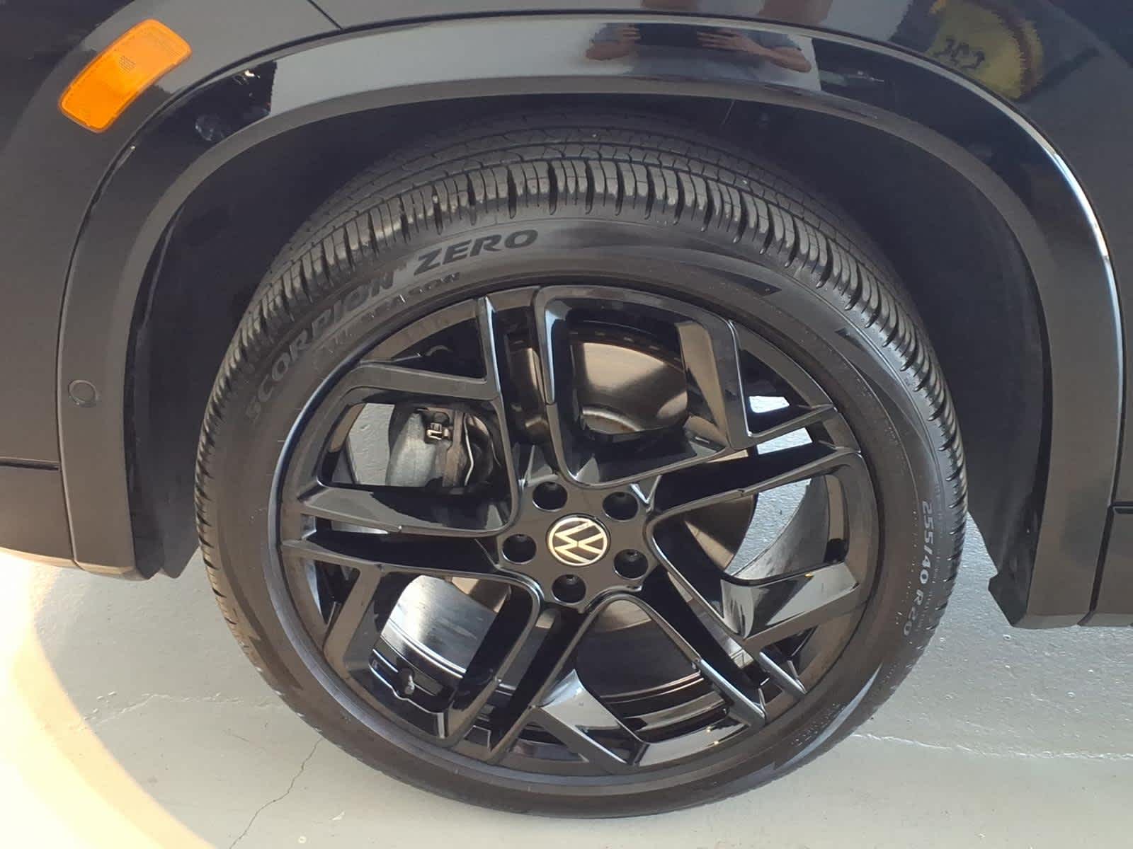 2026 Volkswagen Tiguan SE R-Line Black 4MOTION